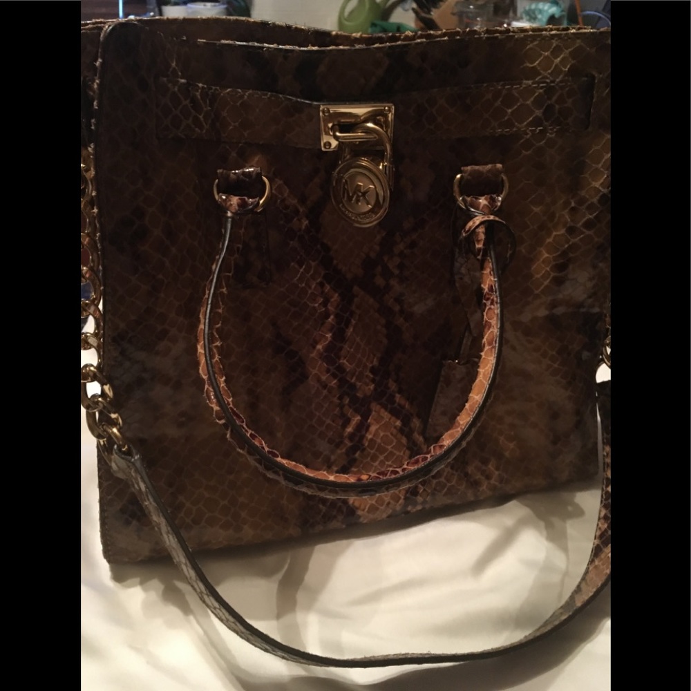 MK - NWOT - Brown snakeskin bag with gold hardware